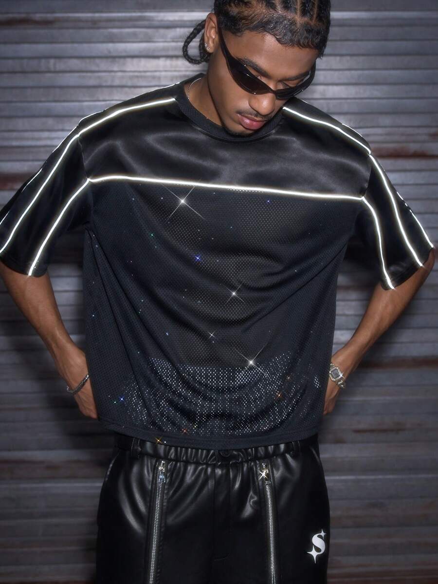 AXEPEAK Men's Fashionable Reflective Stripe Short Sleeve T-Shirt, Summer