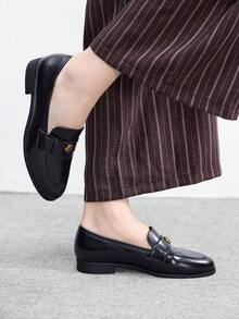 CUCCOO BIZCHIC Women's Metal Flower Decor Casual Loafers For Daily Commute Spring Shoes - Black - View 7