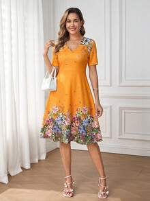SHEIN Clasi 白色碎花V领连衣裙 - 黃色 - 查看 6
