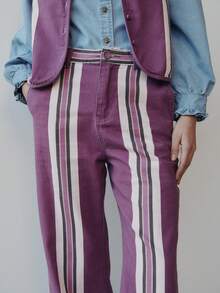 Nöista 高腰阔腿裤采用醒目的紫色、白色和深色调竖条纹设计，与无袖背心完美搭配。这套配套服装适合春夏穿着，是女士的理想之选。 - 彩色 - 查看 6