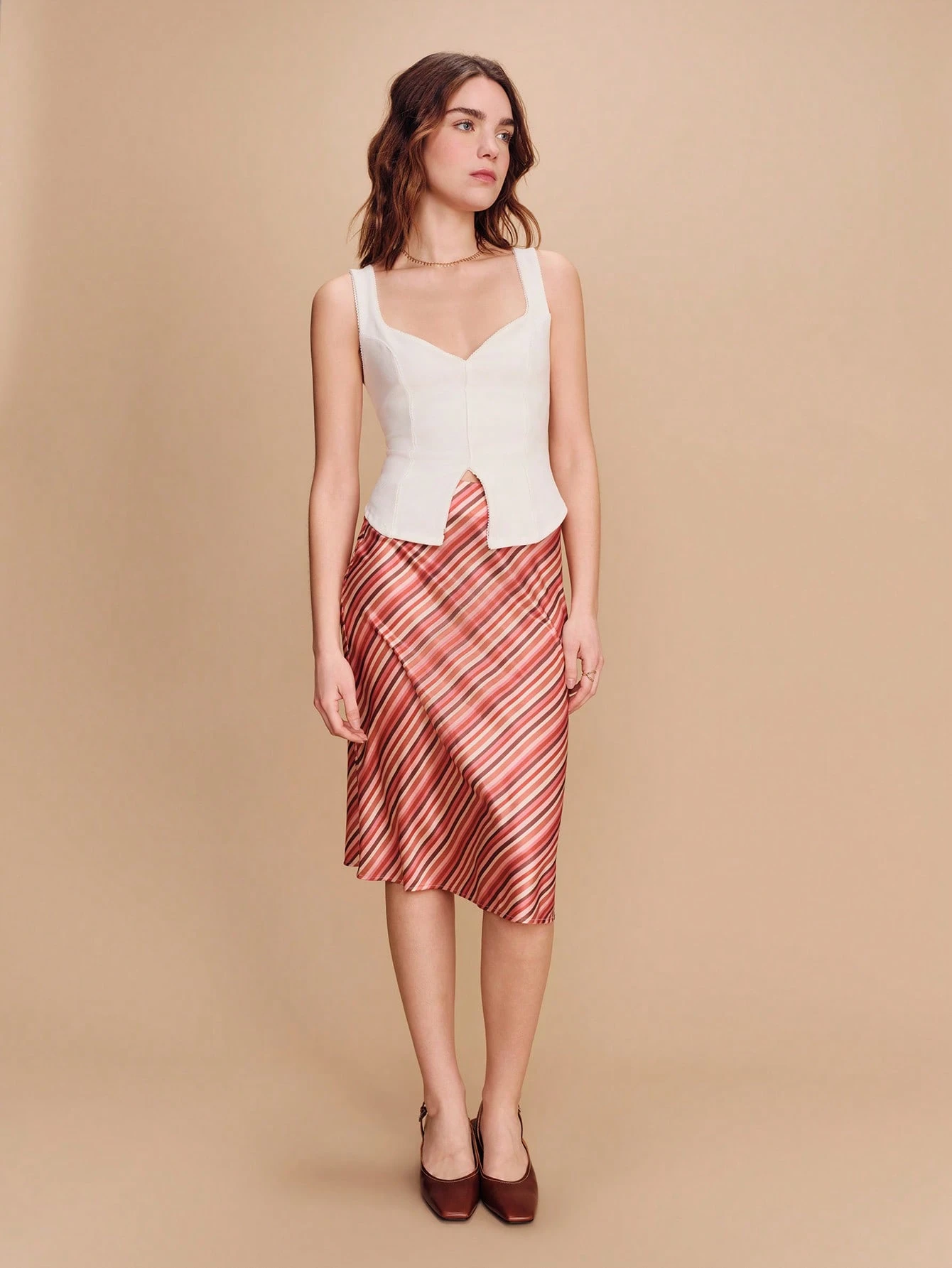 レトロ風ストライプ柄 ソフトドレープ マルチトーンサテンミディスカート、可愛いヴィンテージ春夏レディーススカート、ミドル丈スカート、ストライプスカート、リゾートアウトフィット、フレンチスタイル パリジャンスタイル