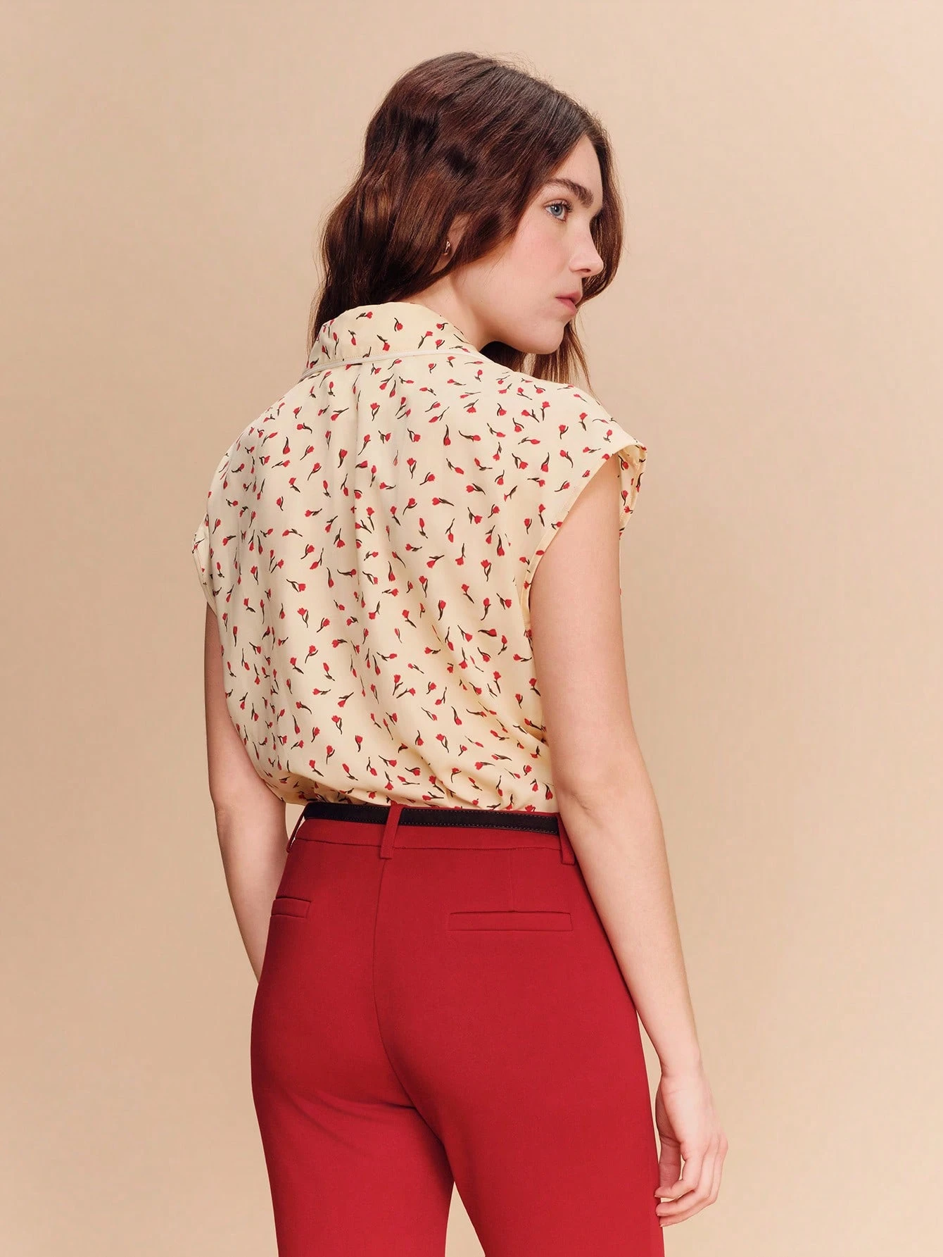 Beige And Red Floral Printed Blouse With Lapel Collar And Boxy Fit Elegant Parisian Spring Summer Butter Yellow Top Ditsy Floral Top Vintage French Style Top