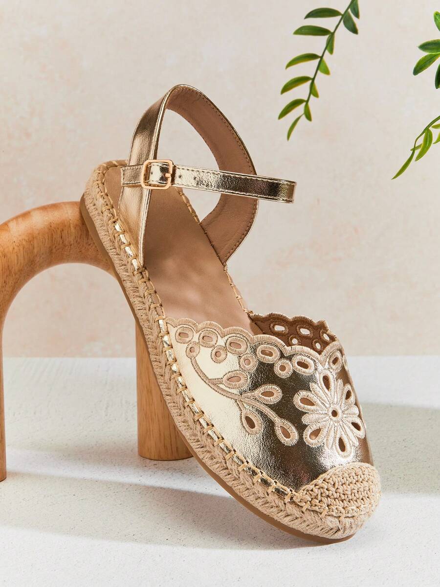 Solezae Women's Elegant Floral Cut-Out Round Toe Mary Jane Flat Espadrilles - Gold - View 1