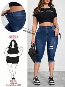 SHEIN CURVE+ Plus Size Women Pocketed Button Casual Everyday Wear Cropped Jeans Spring To Summer Valentine's Day Carnival Costume Commuting Vacation Graduation Chic Y2k Cute Streetwear Party Wedding Elegant Business Casual Woman Plus Size Women's High Stretch Dark Wash Denim Capris Comfort Fit Mid-Rise Jeans - Blue - View 2