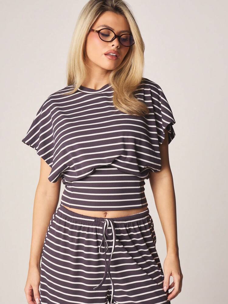 MISSGUIDED ストライプ柄 2ピース コーディネートセット クロップトップ ワイドレッグパンツ ドローストリング カジュアルルームウェア リブニット 春夏 マッチングアウトフィット