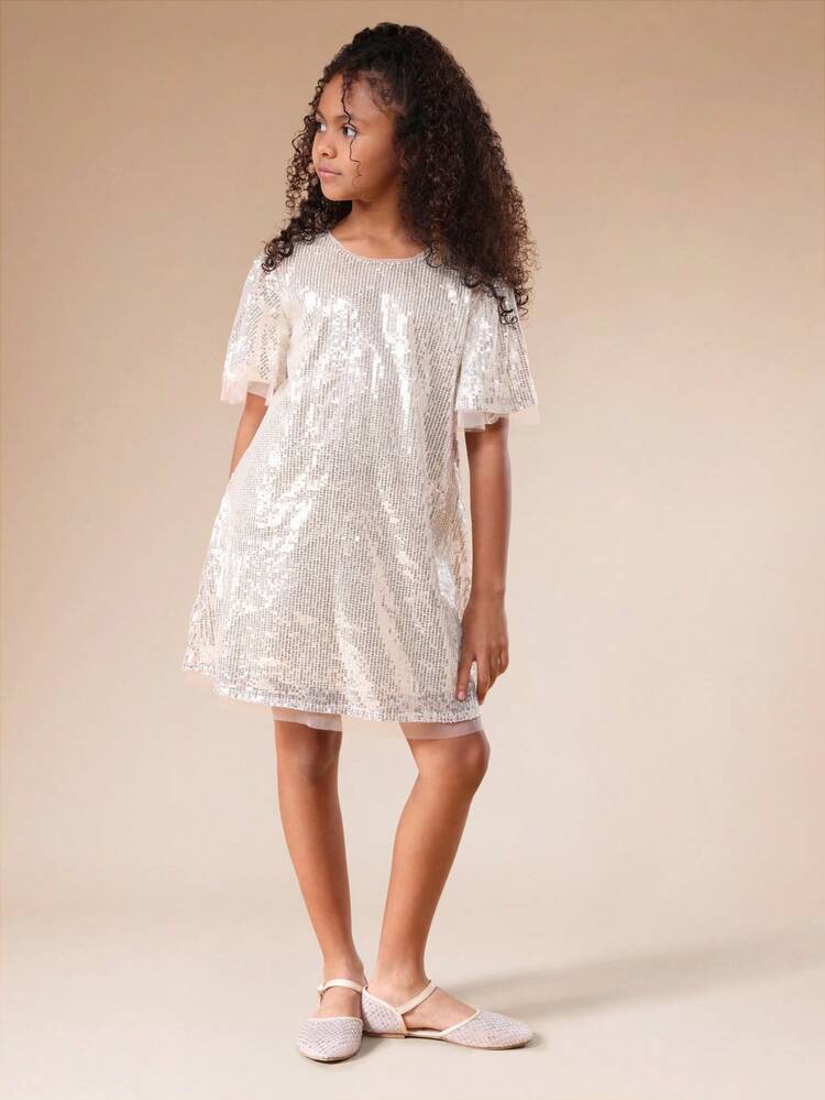 Paillettenbesetztes Minikleid mit flatternden Ärmeln und Tüll