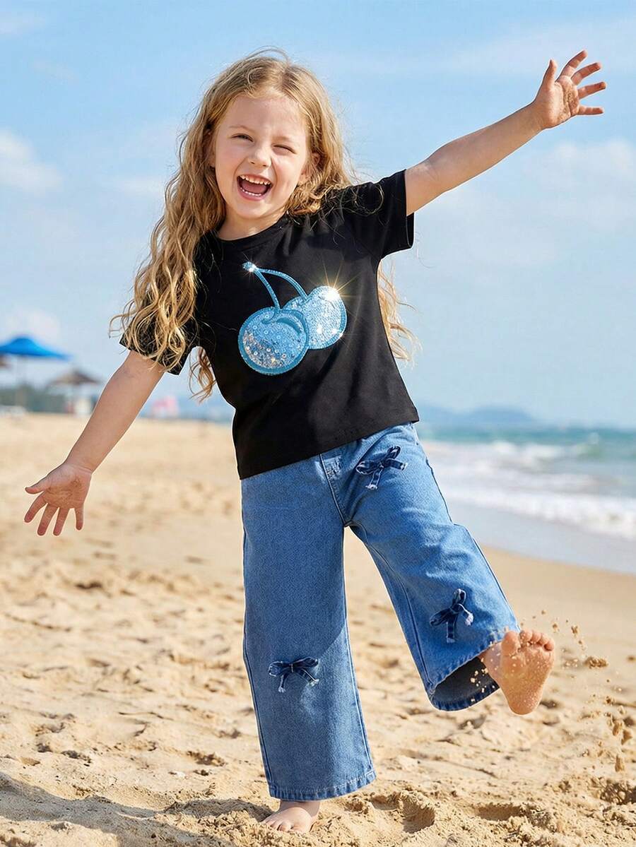 2pcs/Set Girls (Small) Black Cherry Print Short Sleeve T-Shirt Top And Blue Bow Pocket Straight Pants Casual Summer Children Cute Outfit - Black - View 1