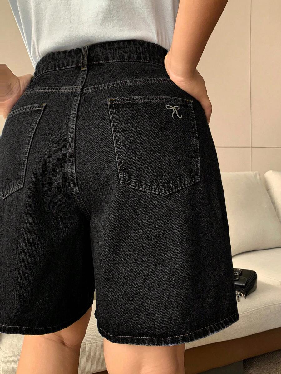 Dazy Plus Dark Wash Blue Butterfly Embroidery Back Pocket Straight Leg Capri Denim Shorts, Spring/Summer - Black - View 1