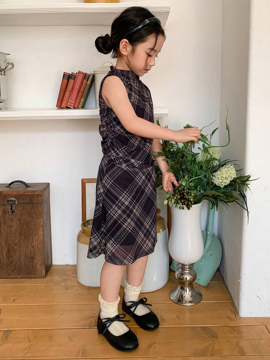 DAZY 年轻女孩夏季休闲通勤返校格子印花漏斗领连衣裙 - 棕色 - 查看 1