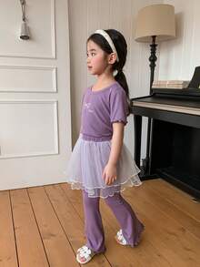 DAZY Conjunto de camiseta con estampado de lazo y pantalones con parches de malla para niña - Morado - Ver 6