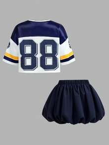 SHEIN 两件套：女童藏蓝色数字印花短款T恤+碎花裙，休闲日常时尚百搭，复古风，适合外出、姐妹合照、公园、露营、旅行、派对等场合。 - 藍色 - 查看 10