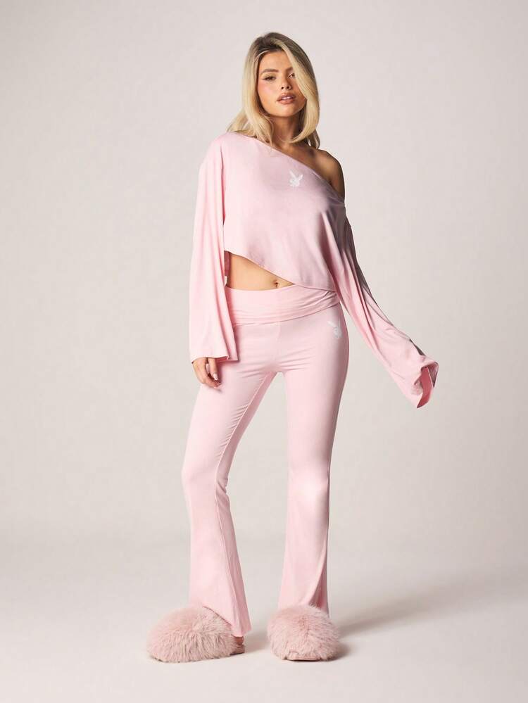 Missguided x Playboy Komplet wypoczynkowy z długim rękawem i odkrytymi ramionami oraz spodniami typu flare z wysokim stanem