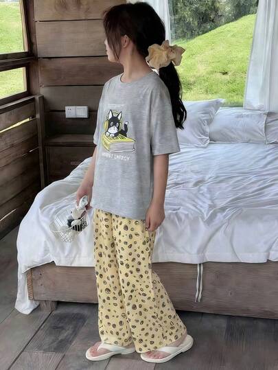 DAZY Tween Girl Letter & Cartoon Cat Print Short Sleeve T-Shirt And Pants Pajama Set