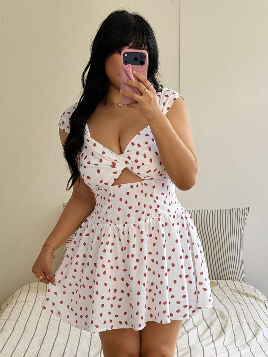 Sunnyshic Rochie de damă de mărime mare, sexy, cu imprimeu de căpșuni și talie goală, cu bretele răsucite în față - Multicolor - Vizualizare 1