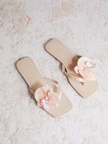 Enchnt 2025 Plus Size New Summer Block Toe Faux Flower Design Flat Slip-On Sandals For Women - Beige - View 6