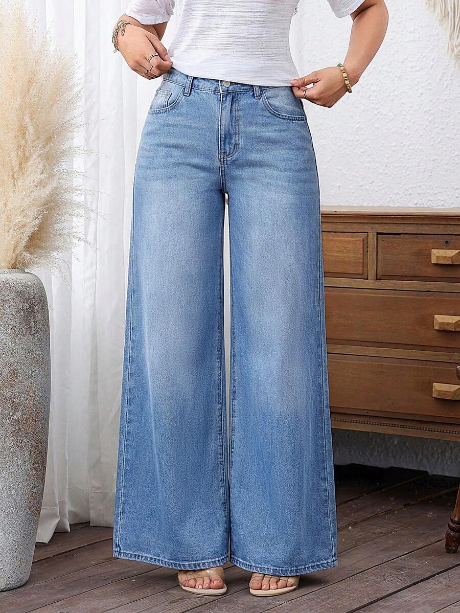 EMERY ROSE Plus Size Women Casual Washed Slant Pocket Loose Wide Leg Jeans - Light Wash - View 1
