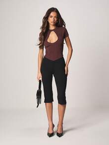 MISSGUIDED Knitted Bandage Style Corset Top With Cut Out Detail Short Sleeves Ribbed Texture Fitted Silhouette Fall Winter Layering Essential - Coffee Brown - View 3