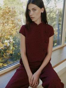 Nöista Jacquard Two Pieces Set Features A Textured Fabric In Burgundy, Chinese Buttons, Paired With Wide-Leg Pants Medium Rise. - Burgundy - View 5