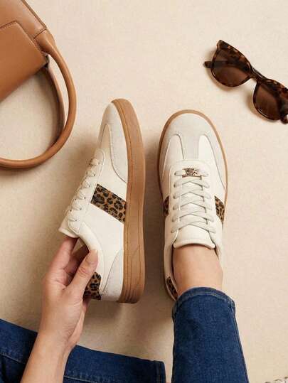 Tenis clásicos mujer, tenis retro, tenis casual, tenis urbanos, tenis de perfil bajo, tenis con agujetas, calzado deportivo casual, tenis estilo retro