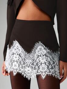 MISSGUIDED Chic Bodycon Mini Skirt With Delicate White Lace Hem Detail For Evening Occasions And Night Outfits - Brown - View 4