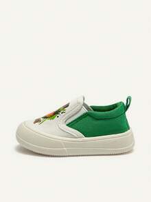 一双新款男童绿白足球图案帆布鞋，趣味可爱，时尚清新，鞋底柔软舒适透气，休闲百搭，适合日常户外活动，四季皆宜，尤其适合运动季。 - 綠色 - 查看 3