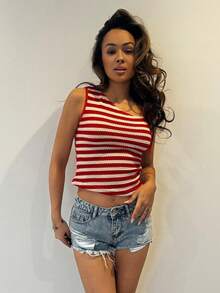 RebeccaVibe 女士节日红白条纹针织不对称领口修身上衣，适合派对、圣诞节、约会、海滨、狂欢节、夏季 - 紅白色 - 查看 6