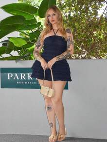 Arliah Vestido corto de verano para mujer con cuello halter, nudo en la cintura y volantes - Azul Marino - Ver 4