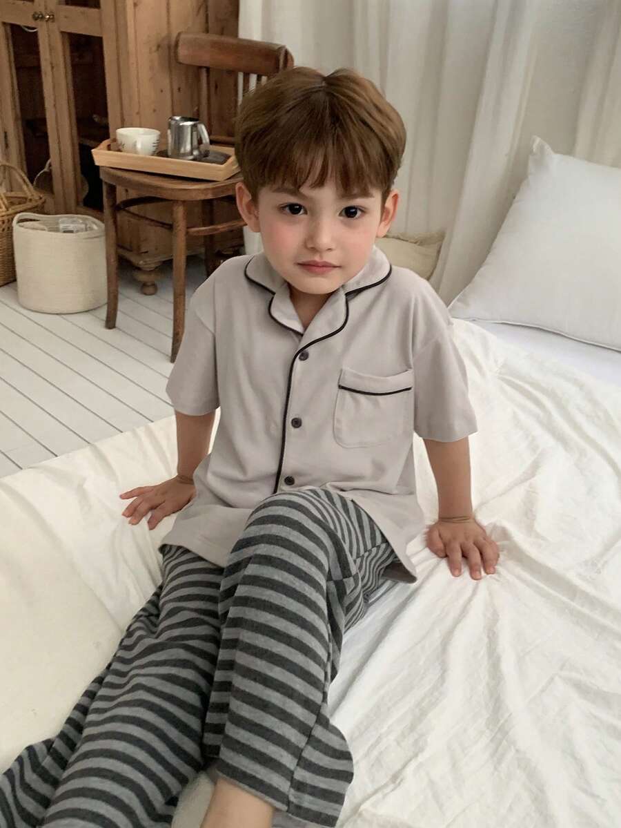 DAZY Young Boys' Contrast Trim Drop Shoulder Short Sleeve Button Front Comfortable Breathable Loungewear - Grey - View 1
