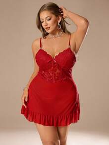 SHEIN Privé Plus Size Women Red Lace Patchwork Cami Nightgown And Long Mesh Robe Set, With Waist Cinching Fishbone Design Valentine Outfits For Women Spring Valentine's Day Dress Sets For Sexy Women - Red - View 3