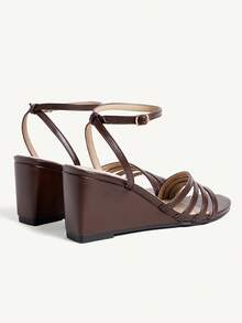 CUCCOO CHICEST 女士休闲搭扣坡跟凉鞋，适合日常穿着 - 棕色 - 查看 6