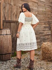 Ceyna Plus Size Square Collar, Ruffle Trim, Floral Print Elegant Vintage Cute A-Line Midi Dress, Suitable For Holiday & Party - Apricot - View 2