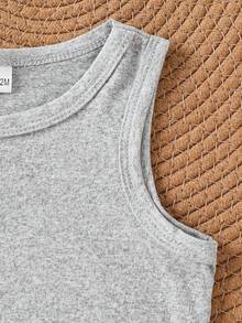 SHEIN Bộ 4 áo thun dệt kim không tay cổ tròn, thích hợp mặc ngoài khi đi chơi, mặc thường ngày, đi du lịch, phù hợp cho bé trai từ 6 tháng đến 3 tuổi. - trắng - Xem 5