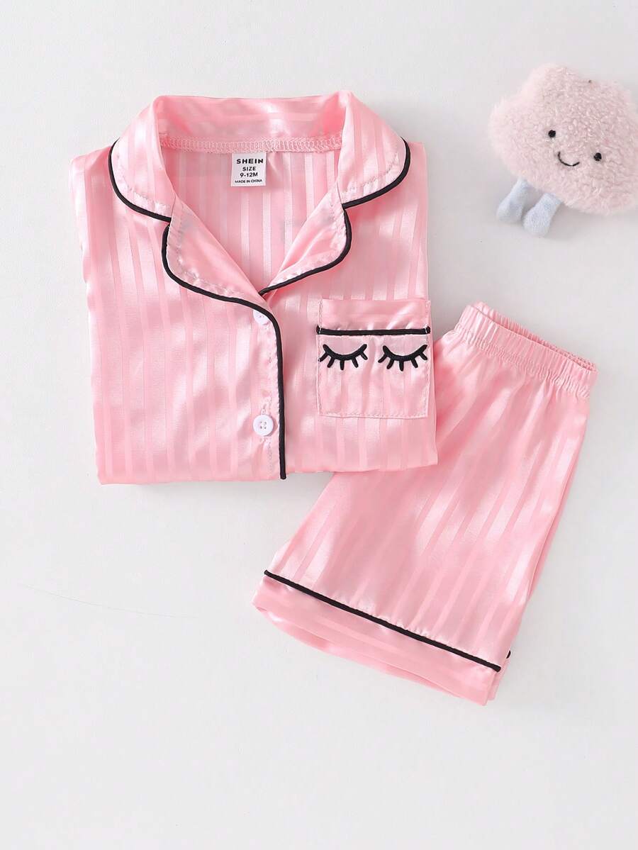 Bộ đồ ngủ 2 món cho bé gái với họa tiết thêu tinh tế, kèm ruy băng satin cùng màu. - Hồng - Xem 1