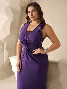 Coutiva Plus Size Women's Formal Party Evening Dress (Heavily Embellished) Purple Plus Size Dress Plus Size Evening Gown Curve Formal Evening Gown Curve Plus Formal Dress Bridesmaid Dress Plus Size  Graduation Ceremony, School Opening, Music Festival, Birthday Party, Wedding, Afternoon Tea Gathering, Ball - Purple - View 5