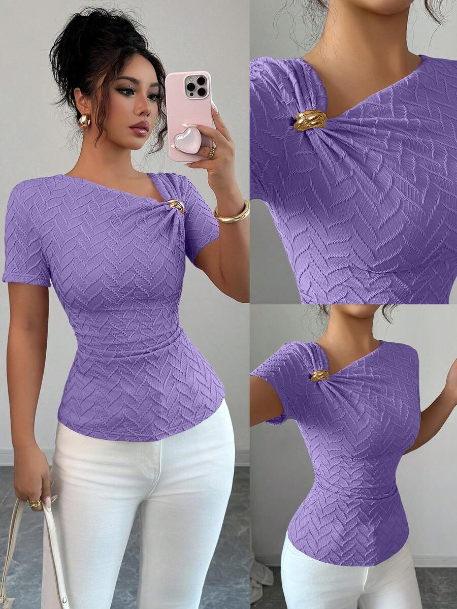 Elenzga 女款優雅不對稱領口 3D 玫瑰金鈕扣裝飾短袖 T-shirt 夏季約會穿搭上衣 藍色薰衣草紫 - 紫羅蘭色 - 查看 1