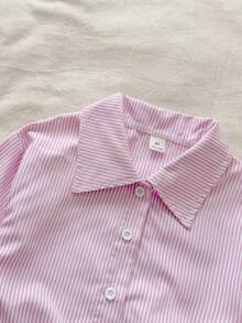 SHEIN Vintaside Kids 少女春季粉白条纹学院风翻领衬衫，适合休闲外出、上学、与朋友聚会、派对、情人节等场合。 - 粉色 - 查看 9