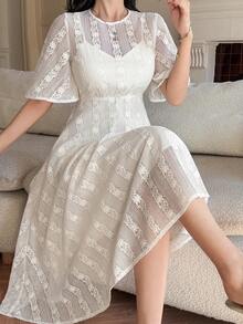 DAZY 荷叶边袖收腰连衣裙，刺绣蕾丝连衣裙，女士婚礼宾客礼服 - 白色 - 查看 6