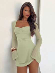 Aloruh 女士优雅方领褶皱喇叭袖修身A字迷你连衣裙 - 綠色 - 查看 6