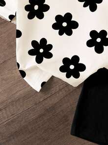 SHEIN 两件套女婴套装，简约甜美度假风印花短袖T恤搭配纯色印花短裤，适合夏季外出穿着。 - 彩色 - 查看 4