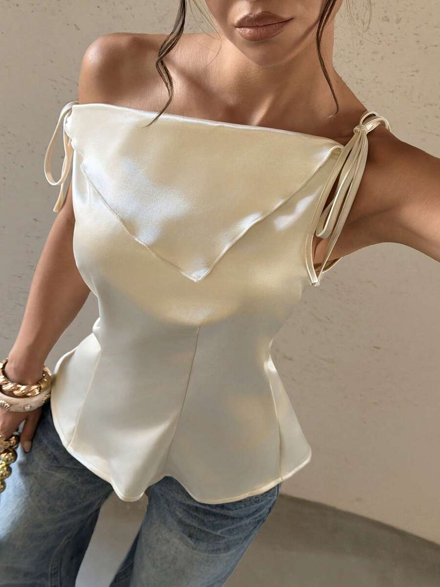 Bluhae Ny, trendig och mångsidig blus i satin med sneda axlar för kvinnor - Aprikos - Visa 1