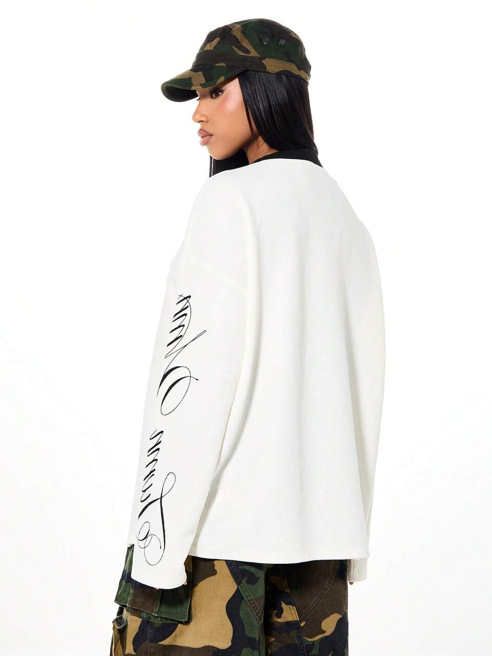 SUMWON WOMEN オーバーサイズ グラフィック ワッフルニット ロングスリーブ トップス