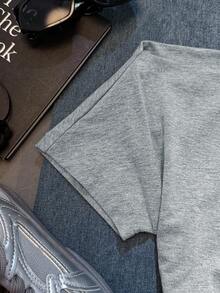 Attitoon 休闲简约街头风复古朋克Y2K百搭派对机场装，黑白印花戒指，女士腰部褶皱露肩紧身短袖T恤，夏季舒适 - 淺灰色 - 查看 7