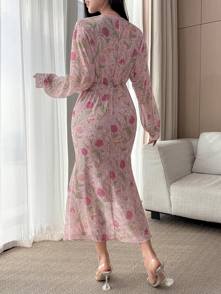 V-Neck Ditsy Floral Long Sleeve Waist Slimming Elegant Dress For Women Sundress Boho Vacation Outfits Women