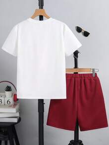 SHEIN Bộ đồ 2 món cho bé trai tuổi teen, kiểu dáng thường ngày, thoải mái, thời trang, đơn giản, đa năng, mềm mại và dễ chịu, gồm áo thun ngắn tay in chữ tương phản và quần short, phù hợp cho mặc hàng ngày, đi học, du lịch, thể thao, mùa xuân và mùa hè. - Nhiều màu - Xem 3