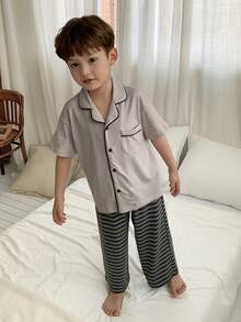 DAZY Young Boys' Contrast Trim Drop Shoulder Short Sleeve Button Front Comfortable Breathable Loungewear - Grey - View 2