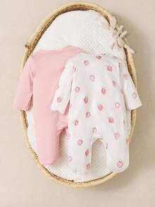 SHEIN Bộ 2 món/Bộ đồ liền thân dài tay in họa tiết dâu tây ấm áp cho trẻ sơ sinh/trẻ nhỏ, quần áo mềm mại và thoải mái, tuyệt vời để làm quà tặng, vật dụng thiết yếu cho mọi em bé, phù hợp với mọi mùa và mặc ngoài trời Thu Đông - Nhiều màu - Xem 2