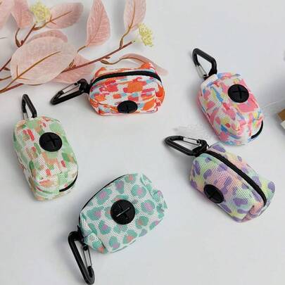 1 hộp đựng túi rác in hình dành cho thú cưng khi đi dạo, túi đựng phân chó thời trang, kẹp giữ túi rác trên dây xích.