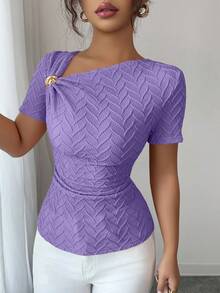 Elenzga 女款優雅不對稱領口 3D 玫瑰金鈕扣裝飾短袖 T-shirt 夏季約會穿搭上衣 藍色薰衣草紫 - 紫羅蘭色 - 查看 4