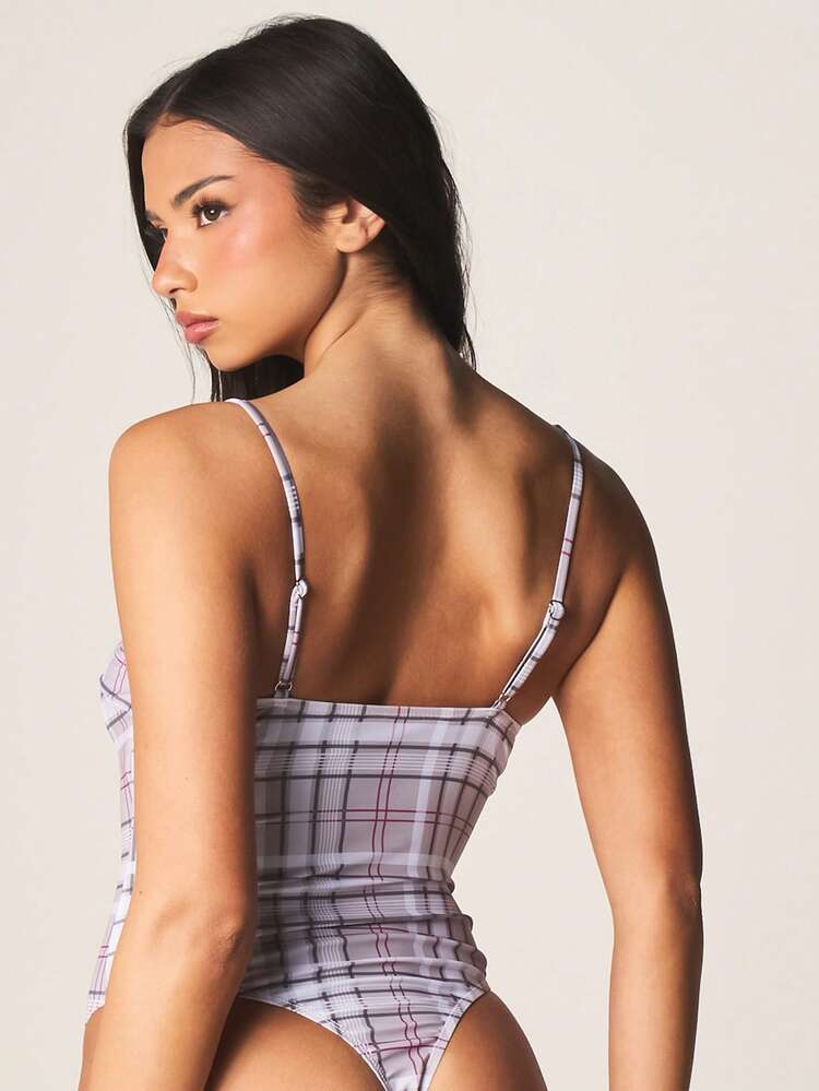 MISSGUIDED Karierter Einteiler Badeanzug mit geradem Ausschnitt und geraffter Verzierung für Strandurlaub, Sommerferien, Pool