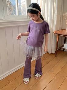 DAZY Conjunto de camiseta con estampado de lazo y pantalones con parches de malla para niña - Morado - Ver 5
